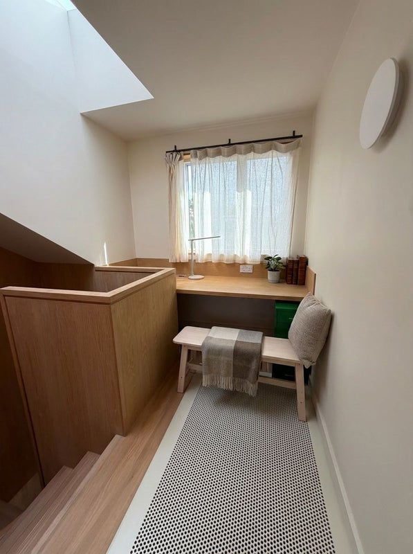 Room Stuart Road in Greater London