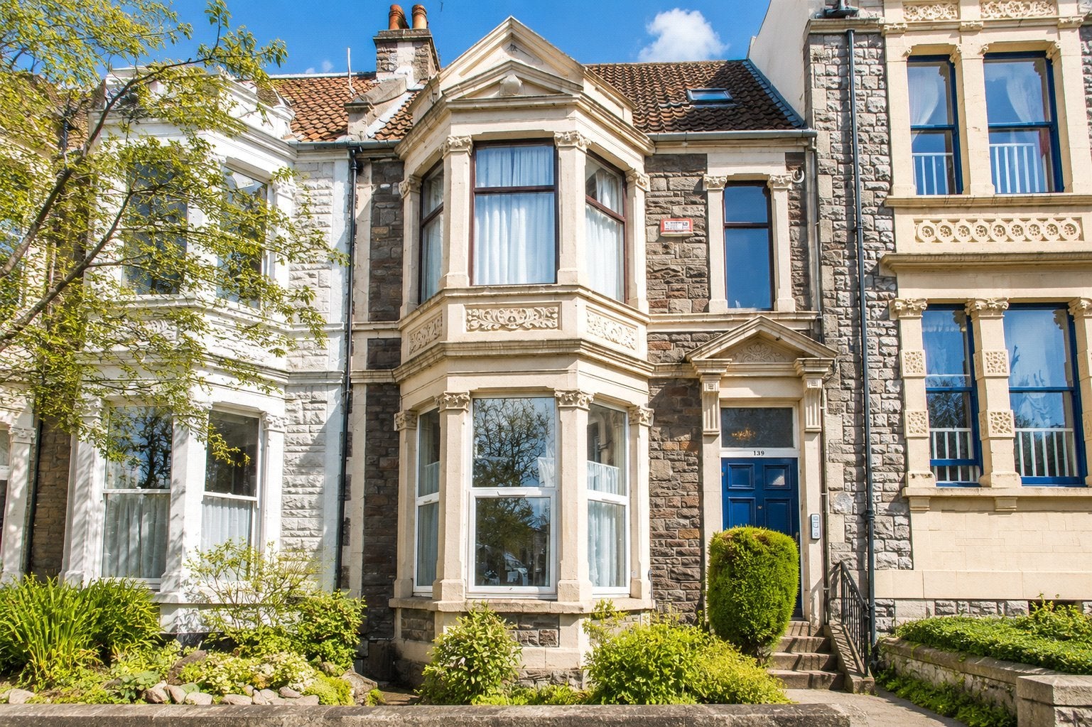 Flat Coronation Road in Bristol