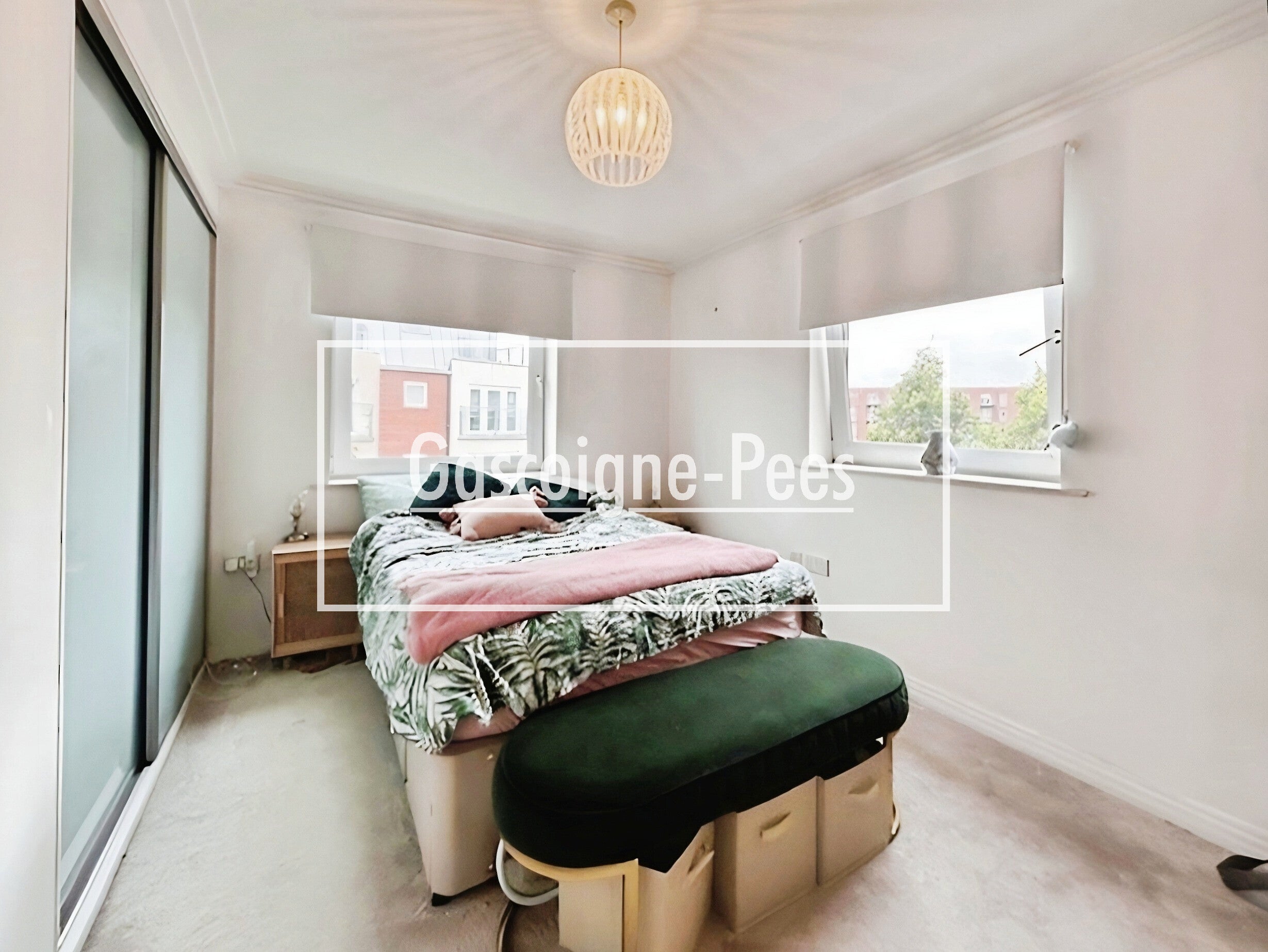 Flat Glebe Gardens in Basingstoke and Deane