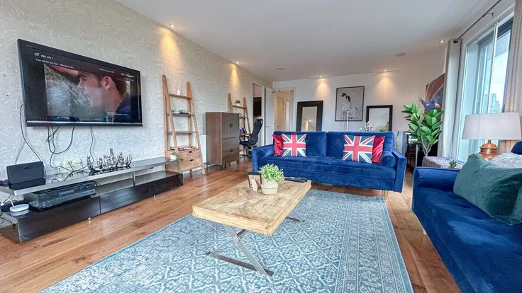 Flat Holford Yard in Greater London