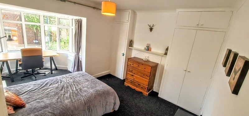 Room Homefield Rise in Greater London