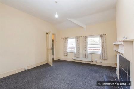 Flat St James Terrace in Leicester
