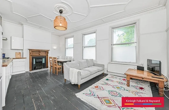 Flat Cotherstone Road in Greater London