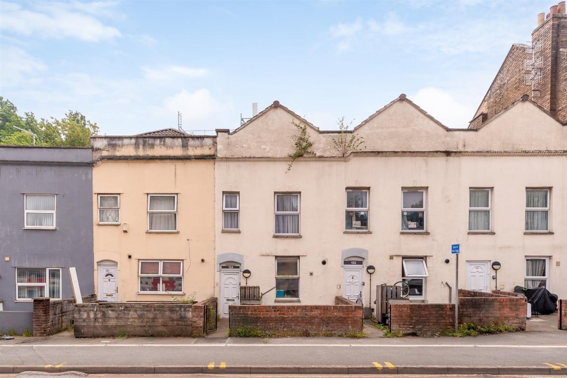 Flat Bath Road in Bristol