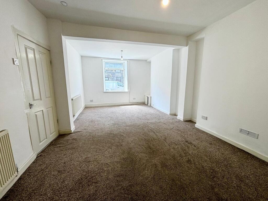 Flat Gwendoline Street in Aberavon