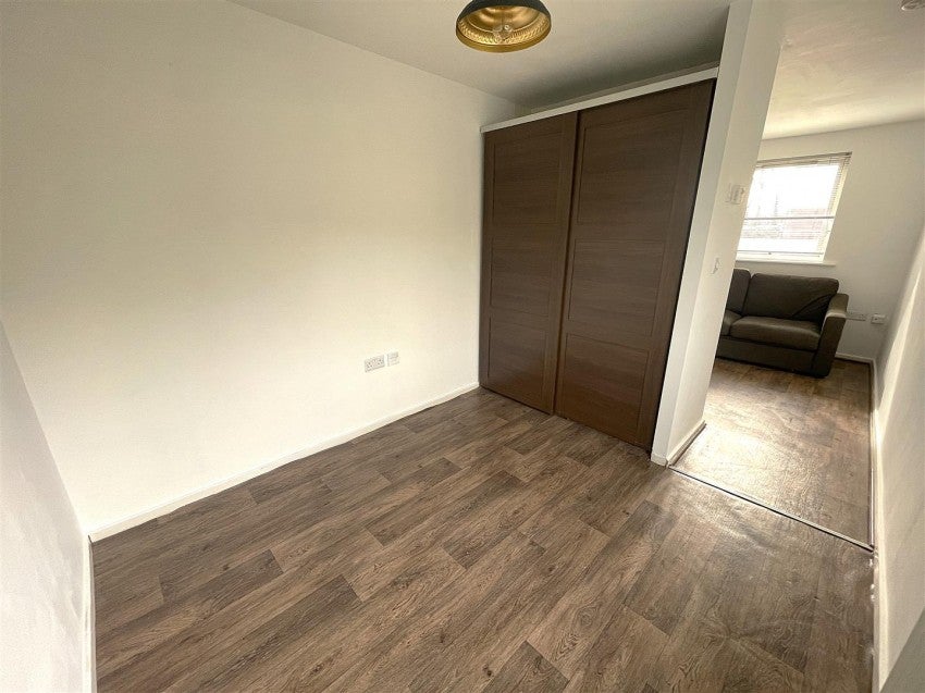 Flat Holme Lane in Selby