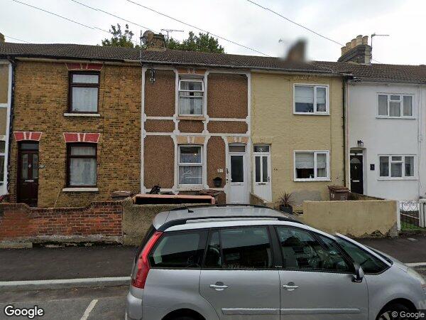 Room Saunders Street in Gillingham