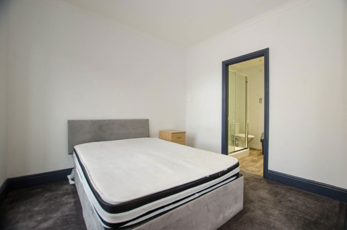 Room South Terrace in Witham Town