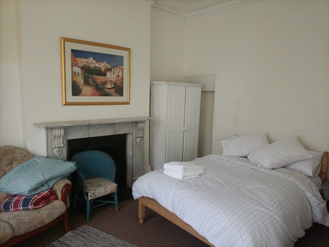 Flat Ravenswood Road in Bristol