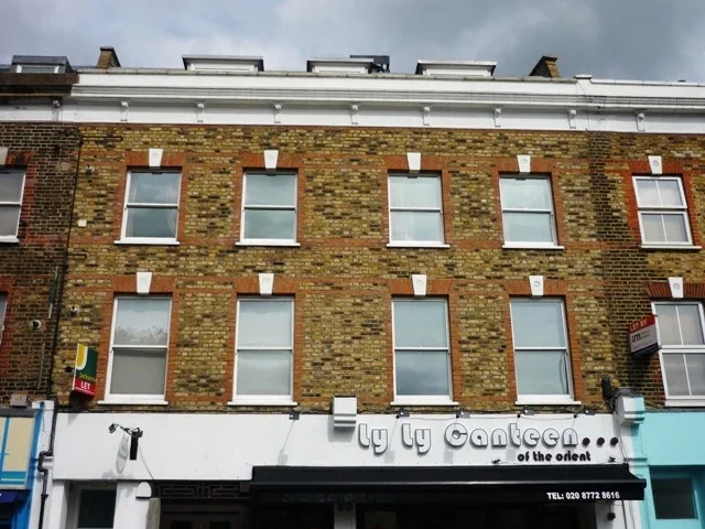 Flat Bedford Hill in Greater London