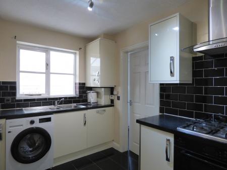 House Yew Close in Basildon