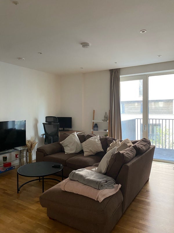 Room Napa Close in Greater London