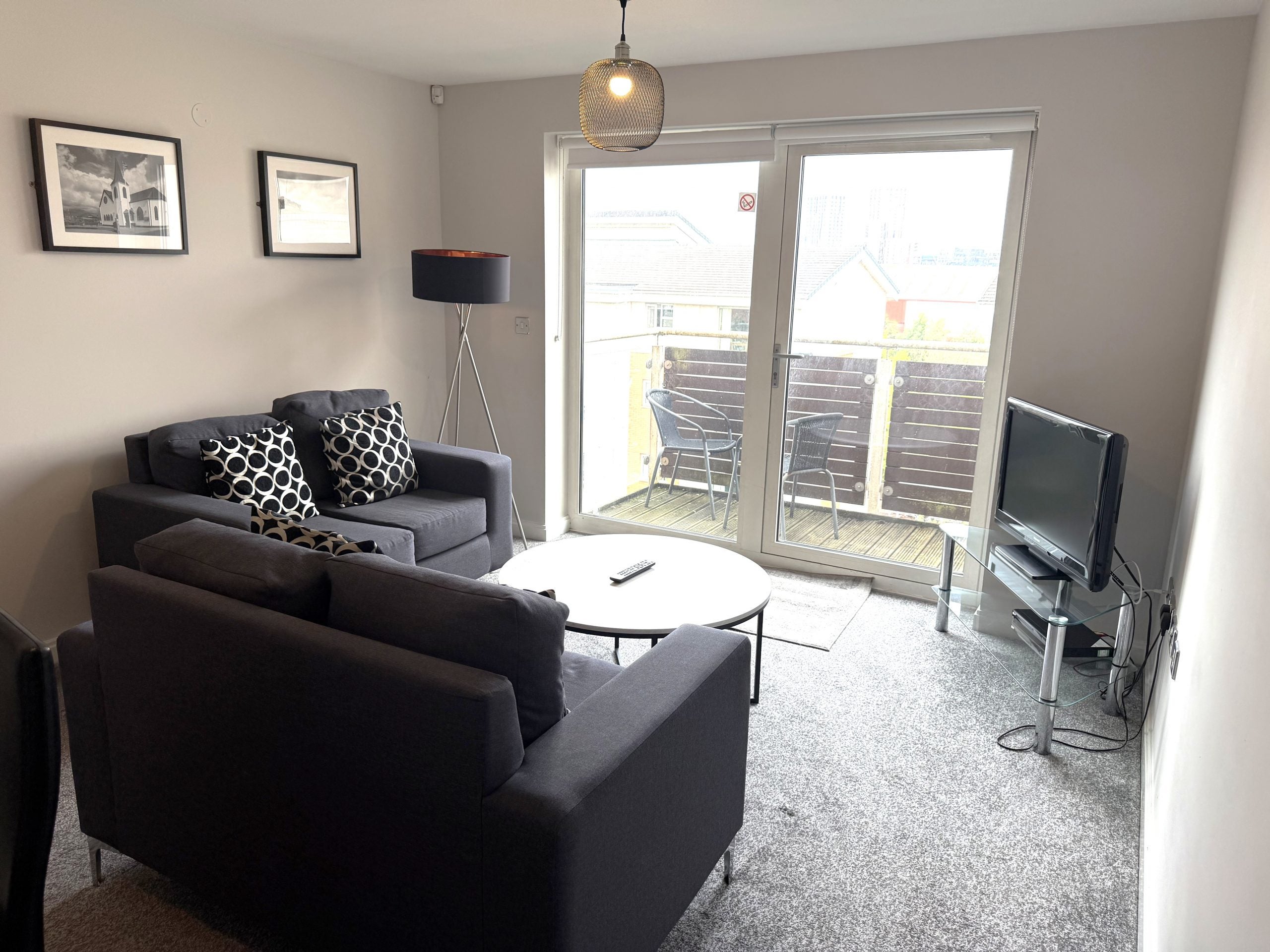Flat Overstone Court in Cardiff