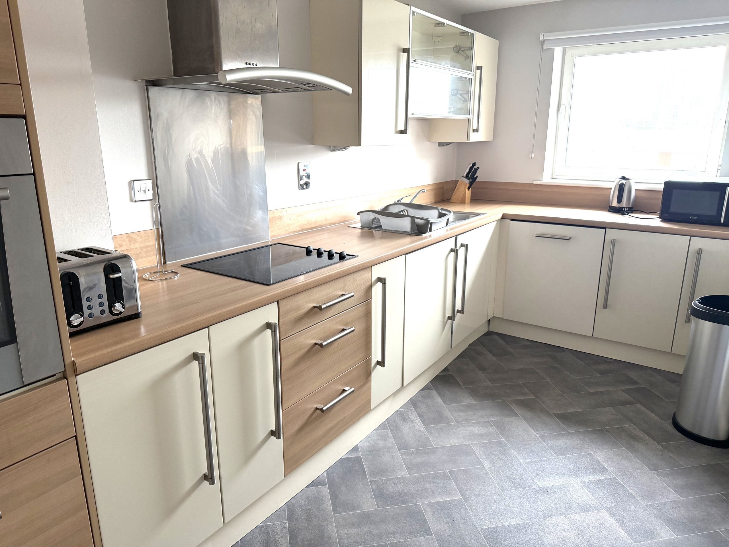 Flat Overstone Court in Cardiff