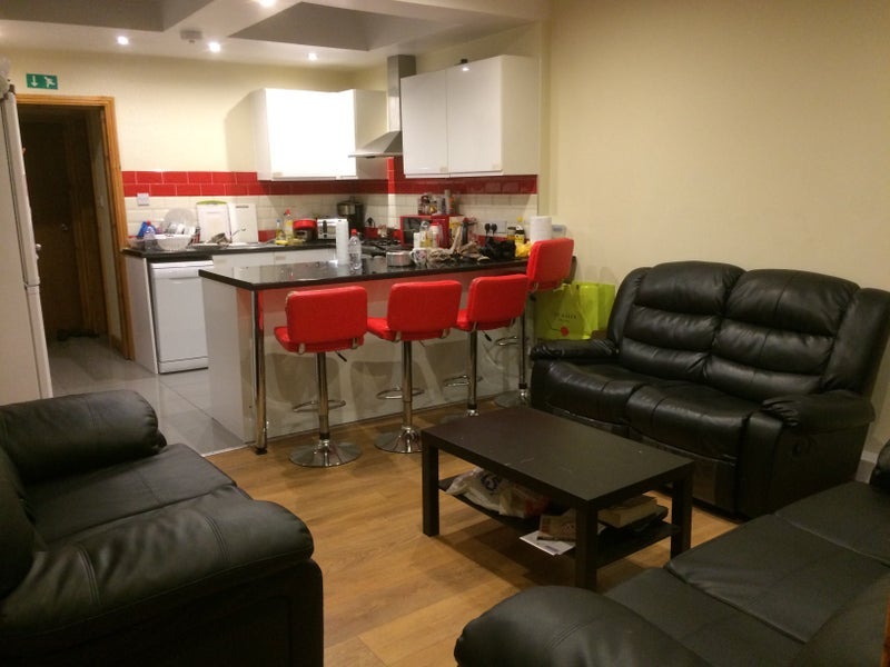 Room Ribblesdale Road in Birmingham