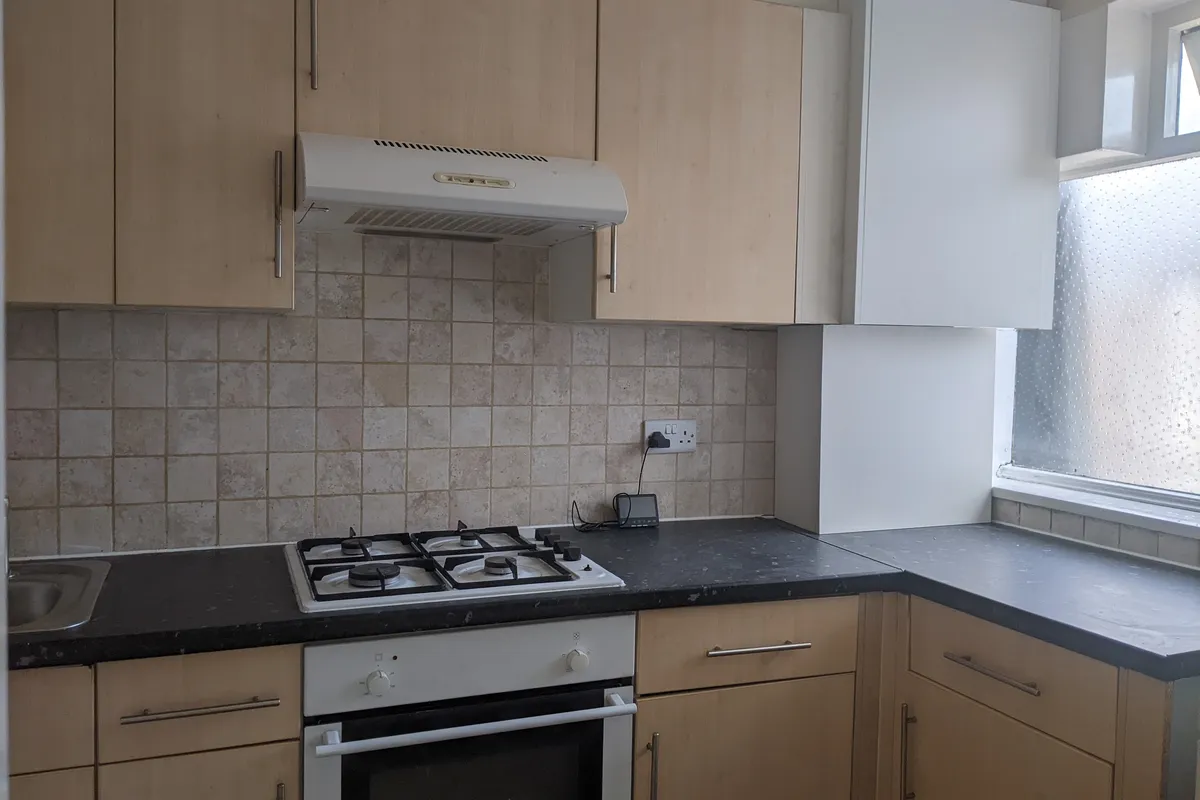 Flat Onslow Gardens in Greater London