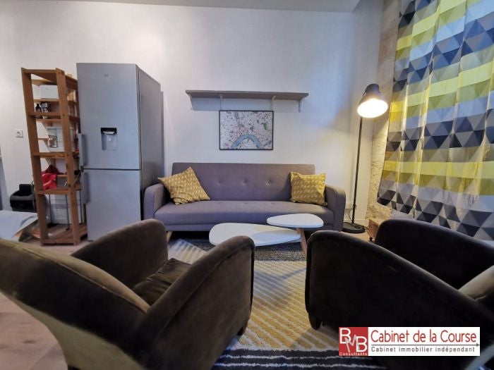 Appartement Rue Jeanne de Lartigues à La Brède