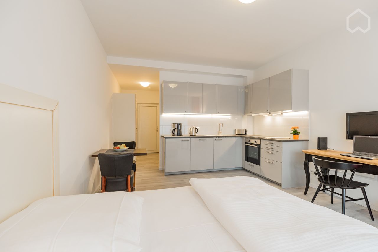 Wohnung Jenaer Straße in Berlin