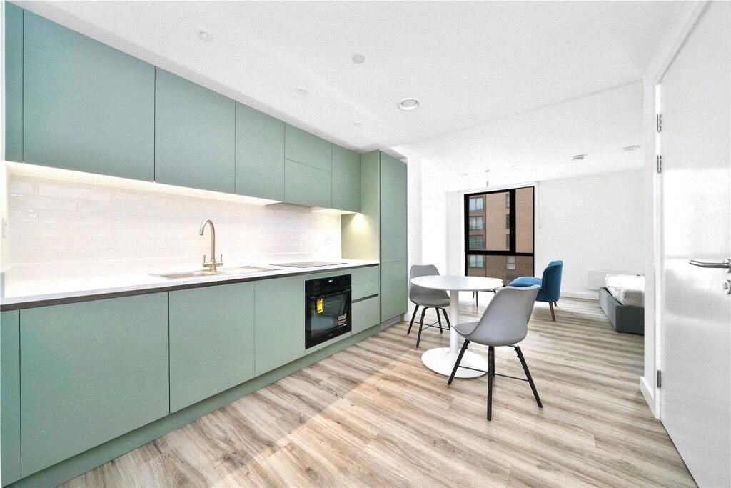 Flat Kimpton Road in Luton