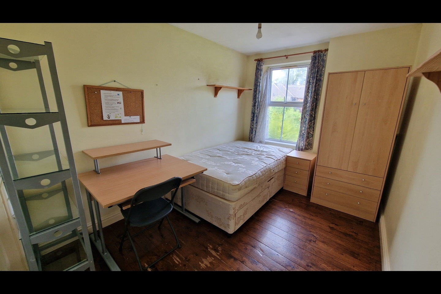 Room Priory Road in Southampton