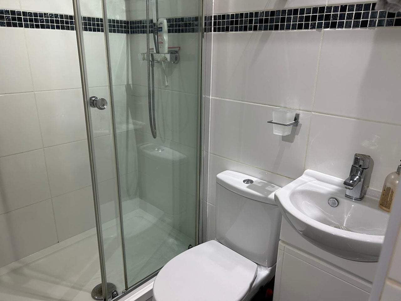 Flat Goswell Road in City of London