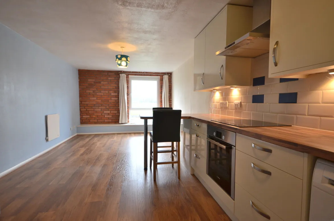 Flat Marlborough Road in Gillingham