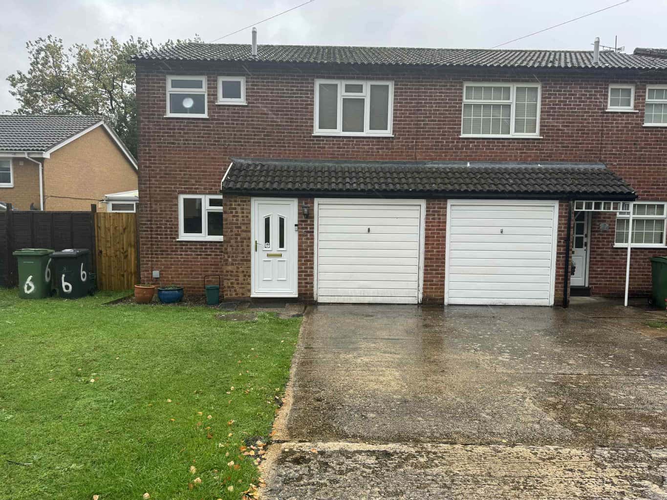 House Coniston Close in Thatcham