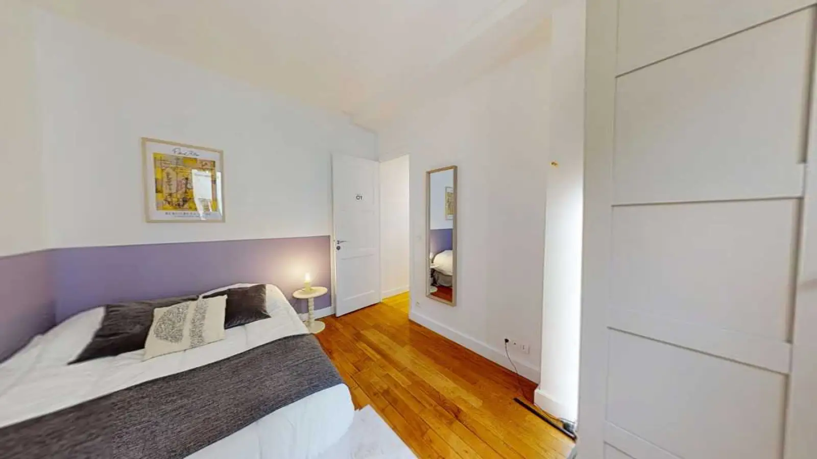 Flat Avenue Montaigne in Paris