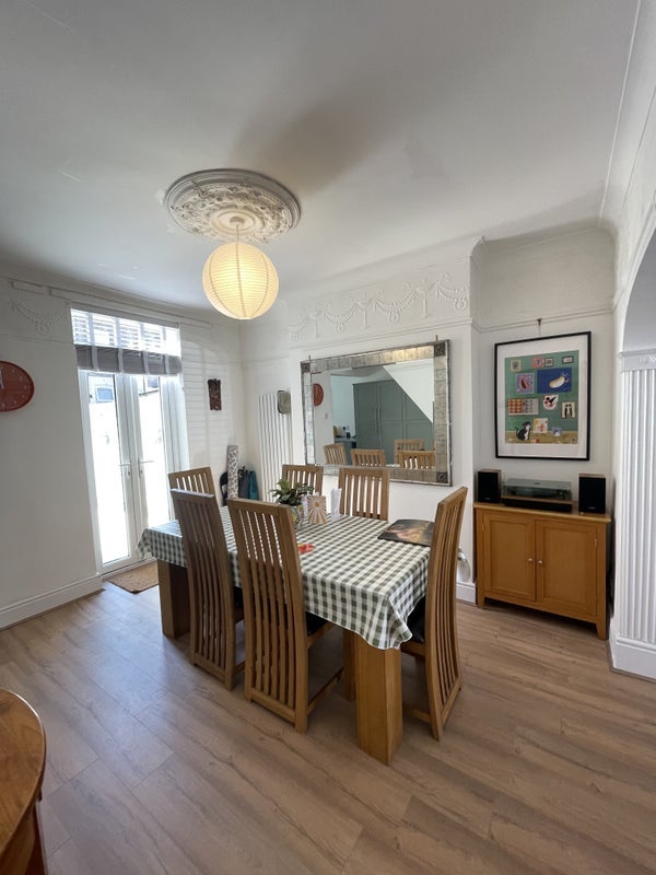 Room Dorrit Street in Liverpool