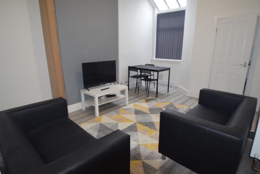 Room Spencer Road in Stoke-on-Trent