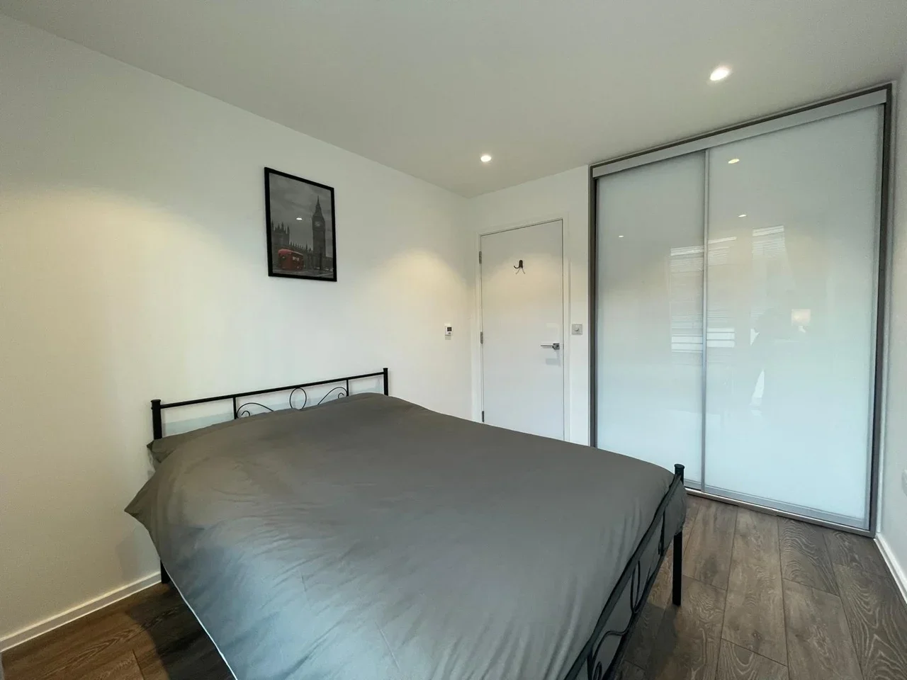Room Buckhold Road in Greater London