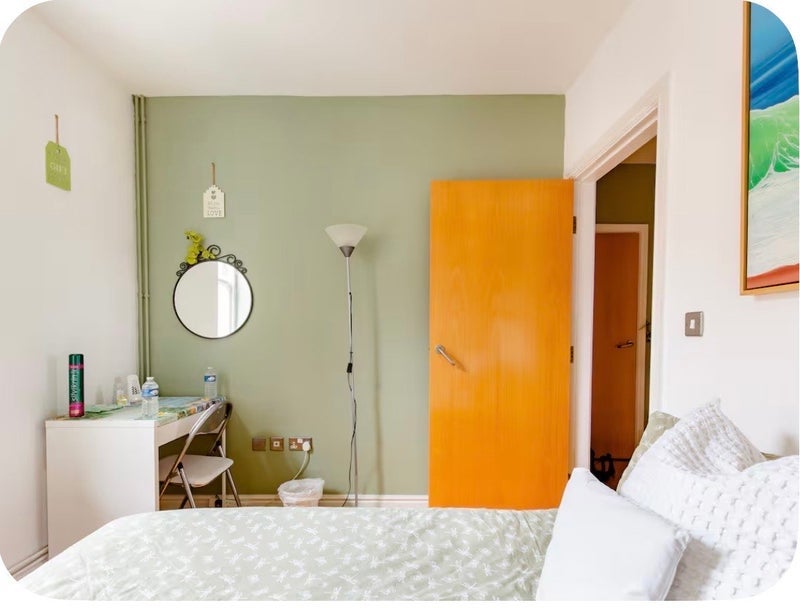 Room Upper Duke Street in Liverpool