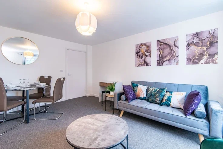 Flat Ellys Road in Coventry