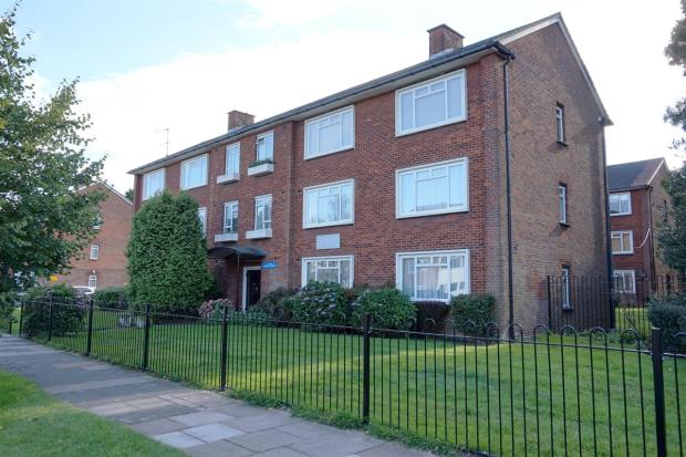 Flat Merryhills Court in Greater London