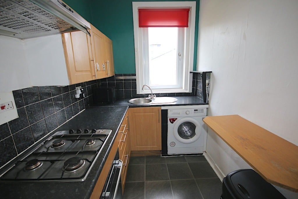 Flat Hutchison Road in City of Edinburgh