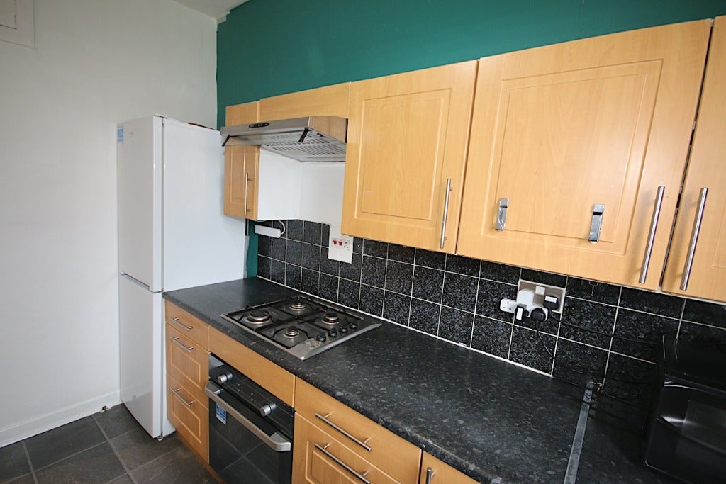 Flat Hutchison Road in City of Edinburgh