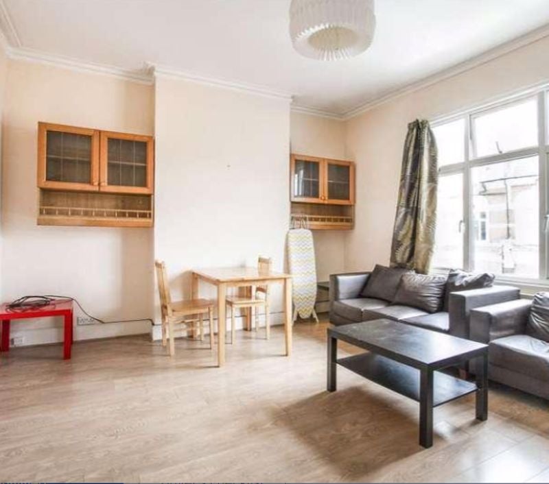 Flat Whittington Road in Greater London