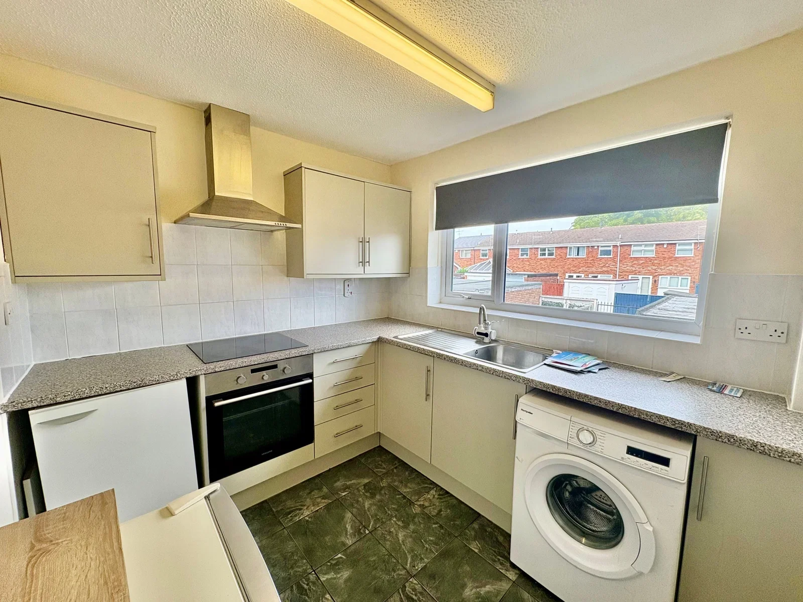 Flat Grant Close in Dudley