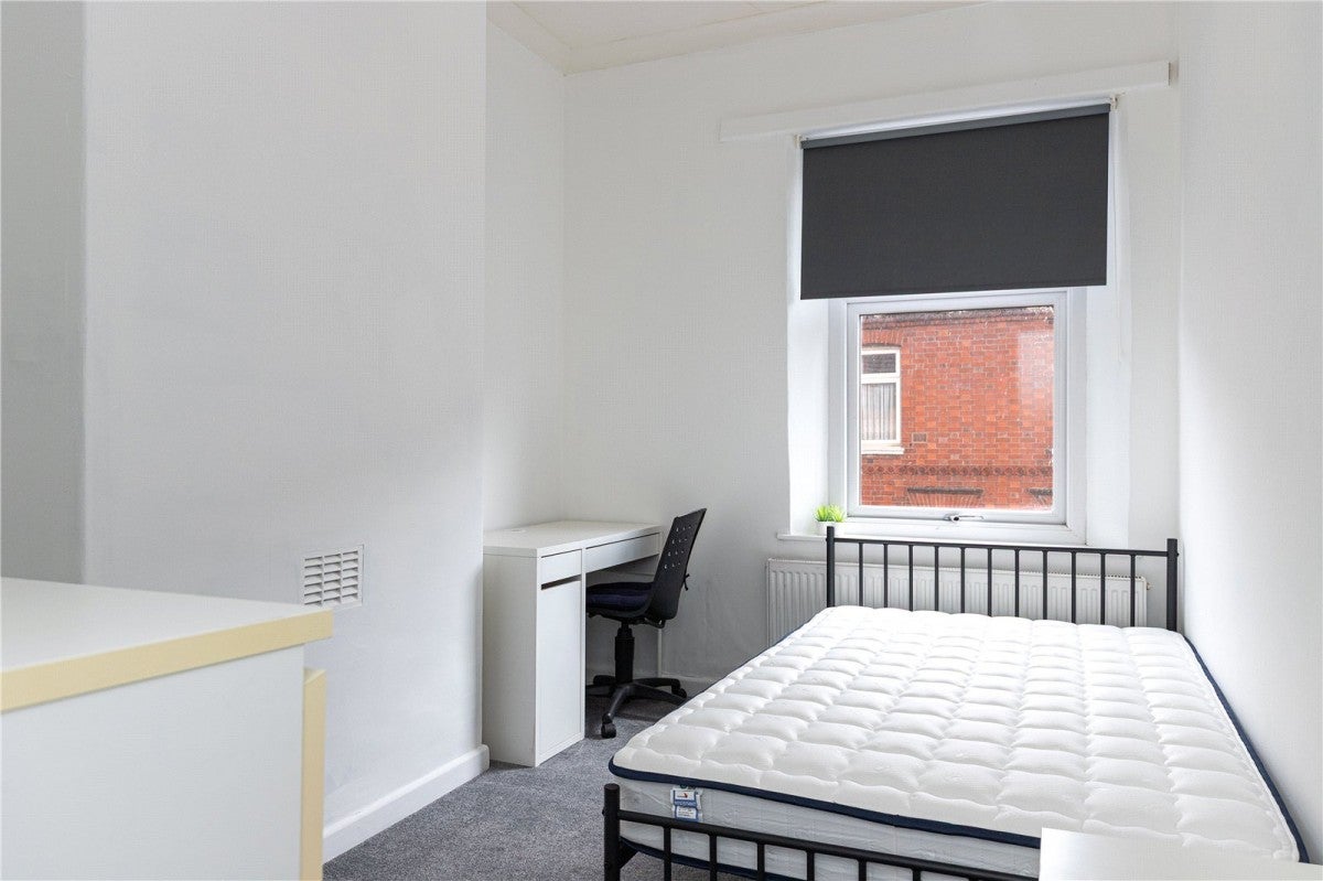 Room West Brampton in Newcastle-under-Lyme