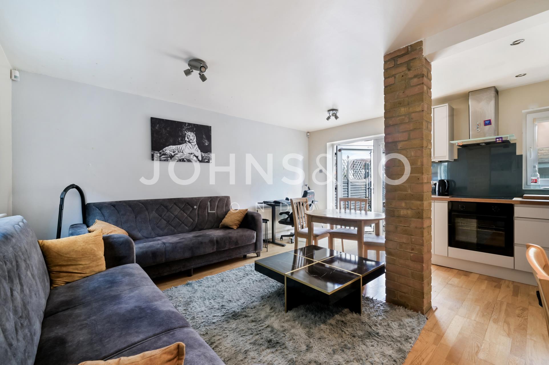 House St Michaels Close in Greater London