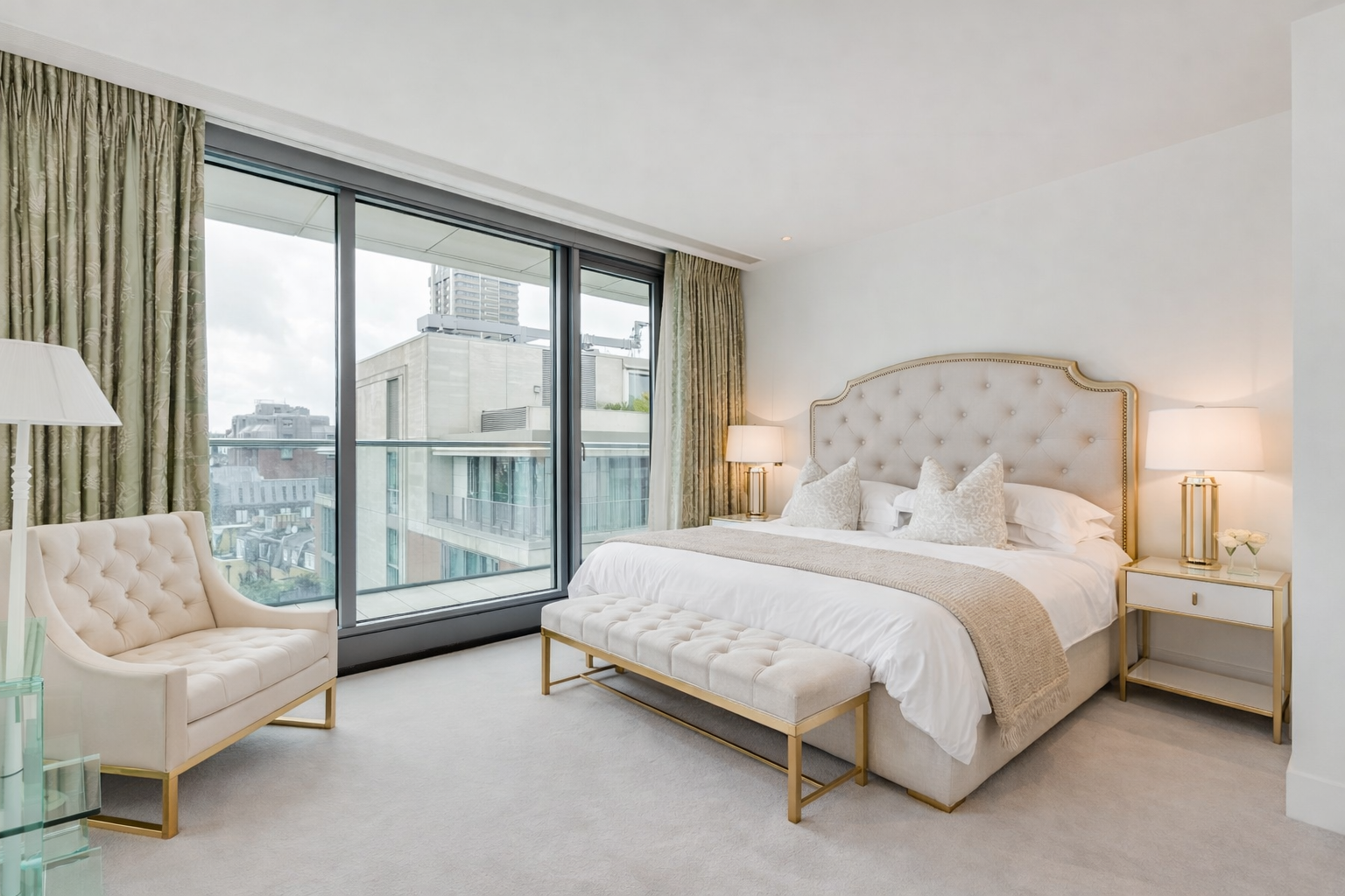 Flat Knightsbridge in City of Westminster