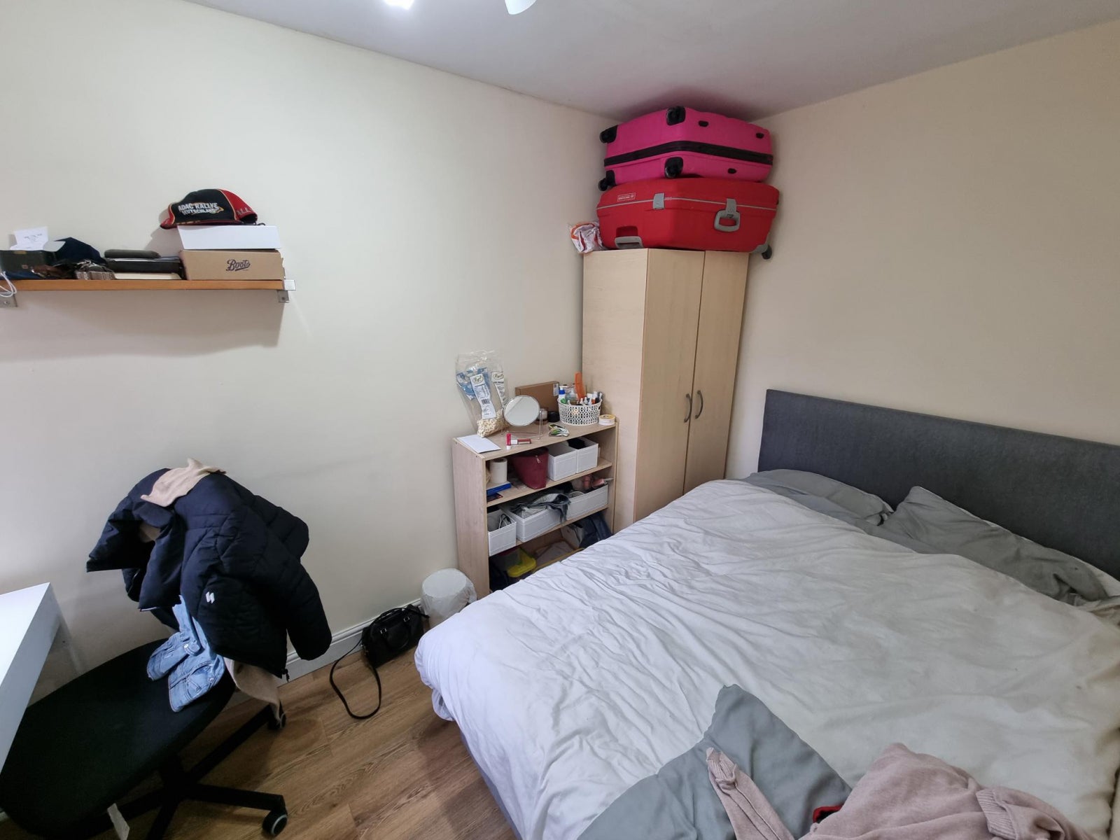 Flat Curzon Avenue in Manchester