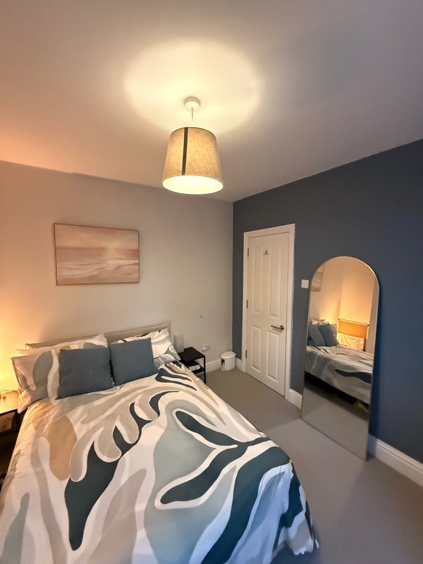 Room Bickersteth Road in Greater London