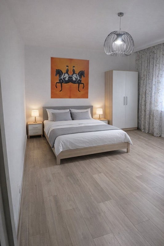 Room Benhill Road in Greater London