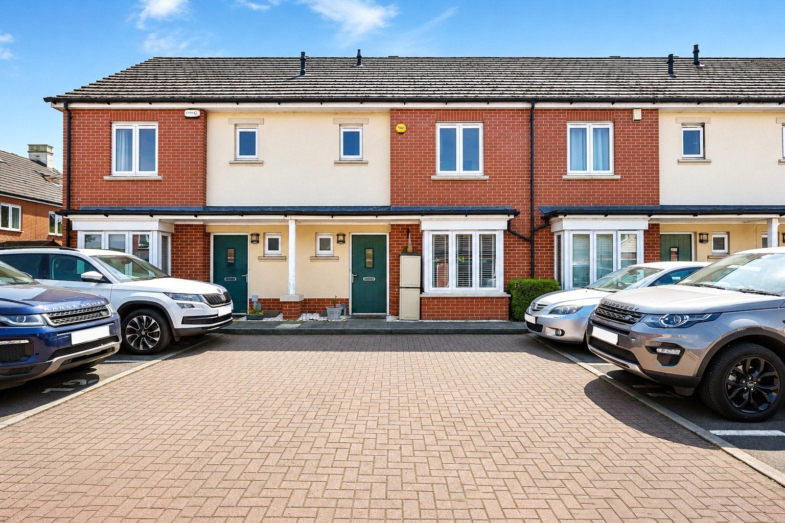House Henage Lane in Woking