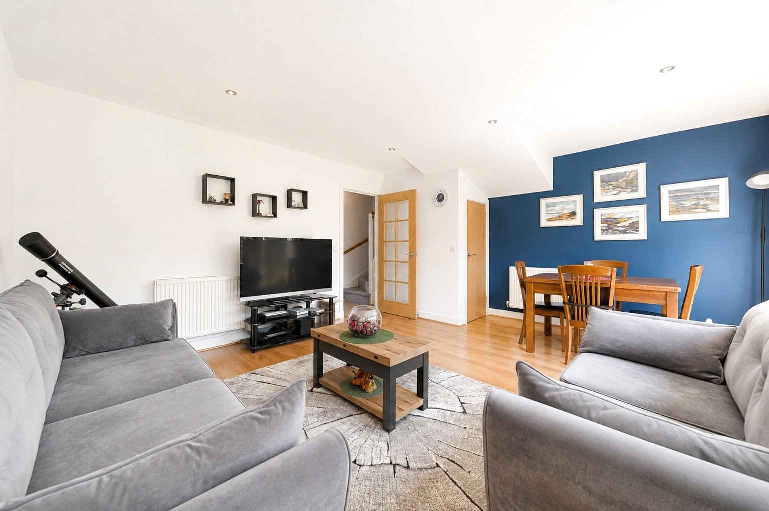 House Henage Lane in Woking