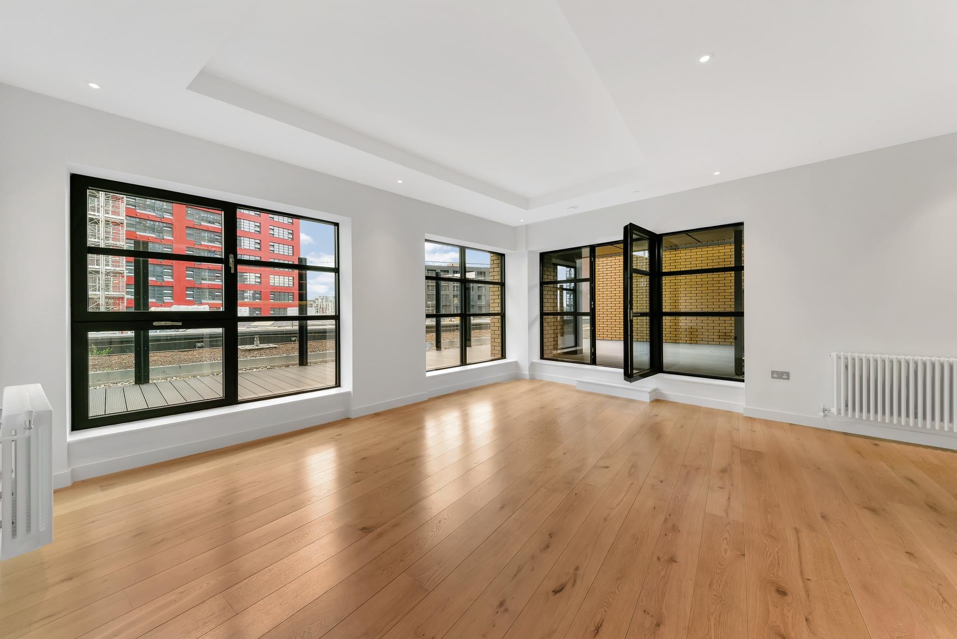 Flat Lyell Street in Greater London
