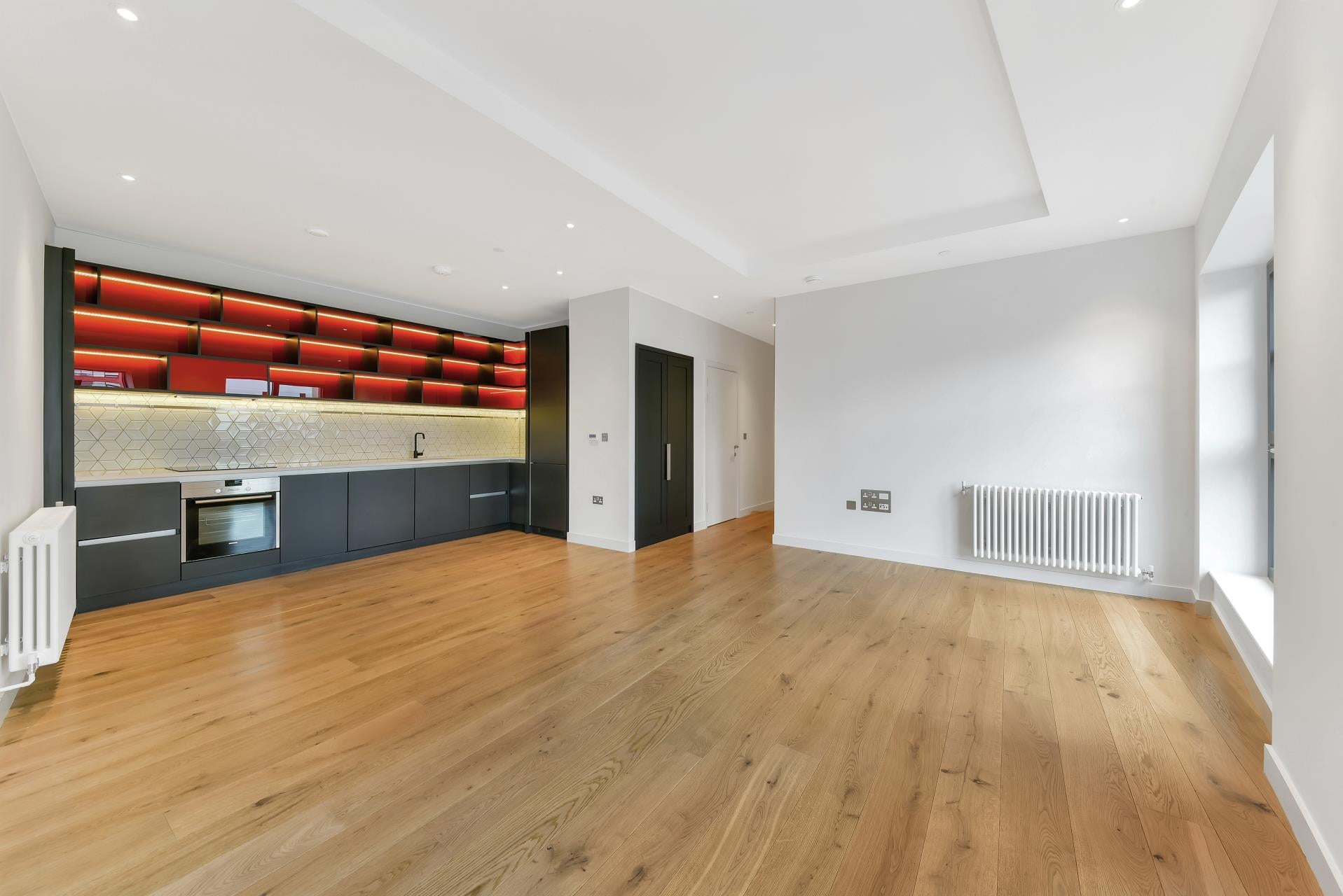 Flat Lyell Street in Greater London