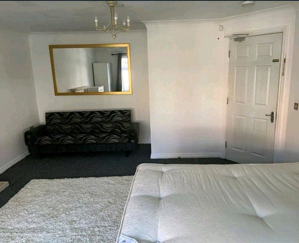 Flat Wavers Marston in Metropolitan Borough of Solihull