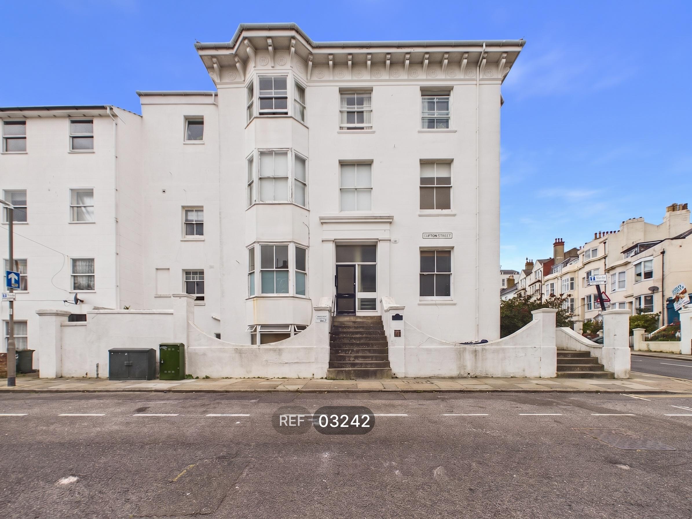 Flat Buckingham Place in Brighton